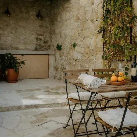 Smaragda's Guest Limassol