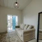 Smaragda's Guest