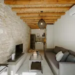 Smaragda's Guest