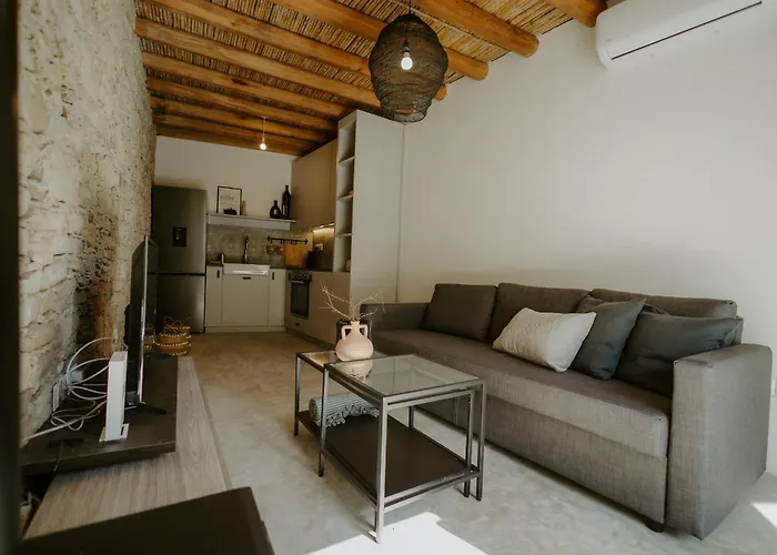 Smaragda's Guest Apartmán *